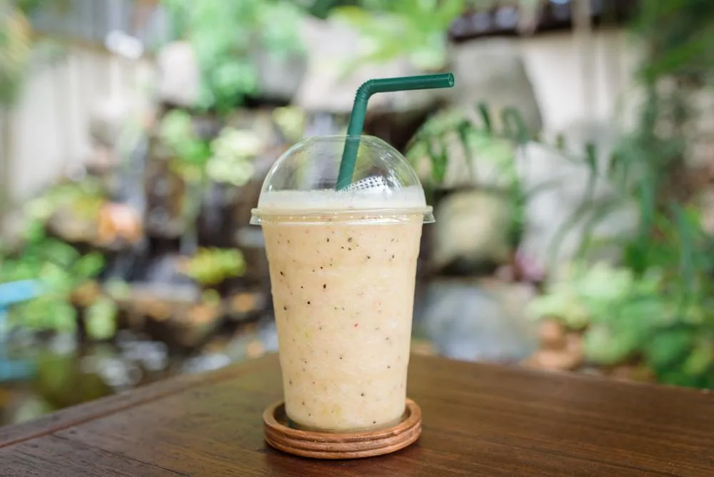 Antioxidant-Rich Coconut Yogurt Smoothie_healthtoday
