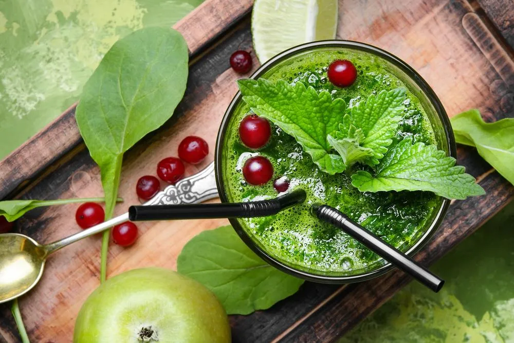 Asparagus cranberries vegan smoothies_healthtoday